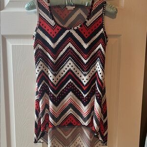 Beautiful Chevron Flowy Patterned Sleeveless Top - Red, Navy, White